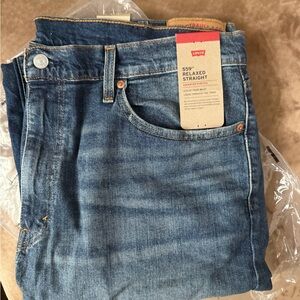 LEVI’S MENS JEANS BRAND NEW W40 L32